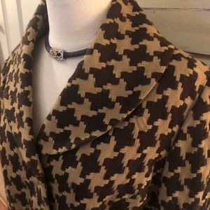 Chic Houndstooth Blazer - Brown and Black